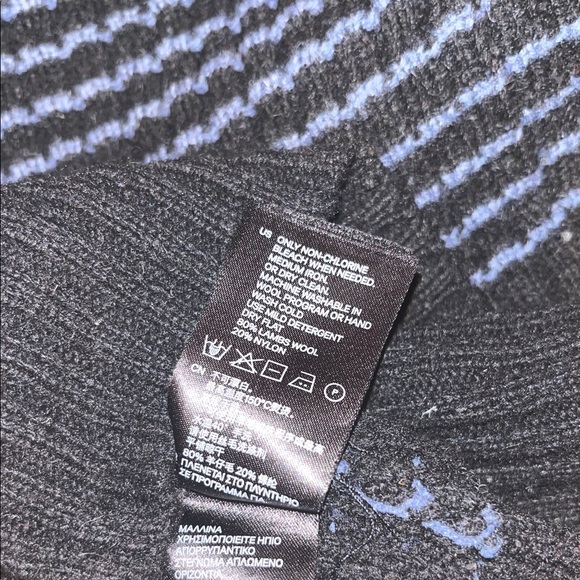 🌷 H&M Navy/Black Striped Sweater - Picture 11 of 11